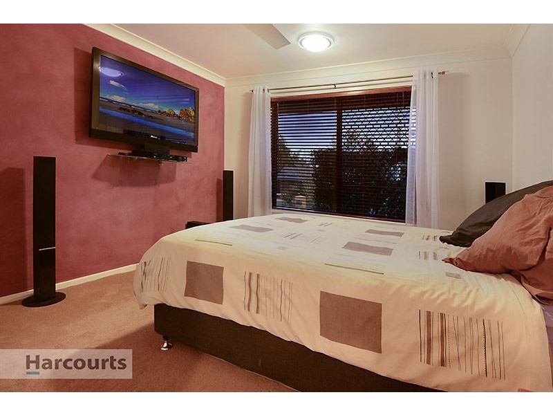 17 Kingfisher Street, Albany Creek QLD 4035