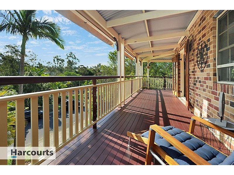 1 Cedarwood Court, Arana Hills QLD 4054