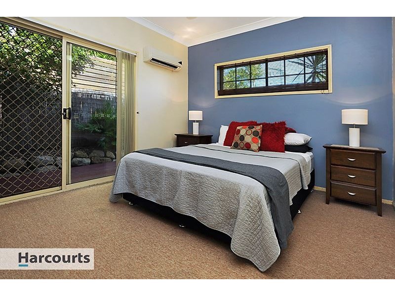 1 Cedarwood Court, Arana Hills QLD 4054