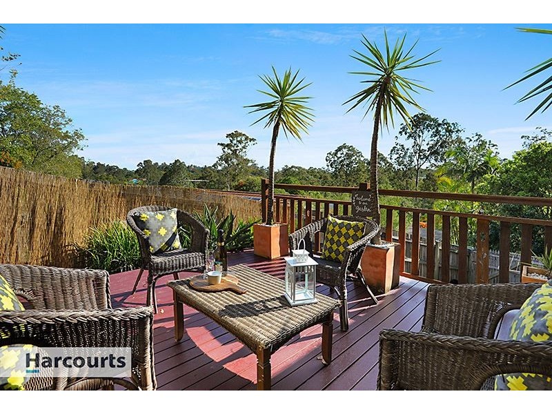 1 Cedarwood Court, Arana Hills QLD 4054