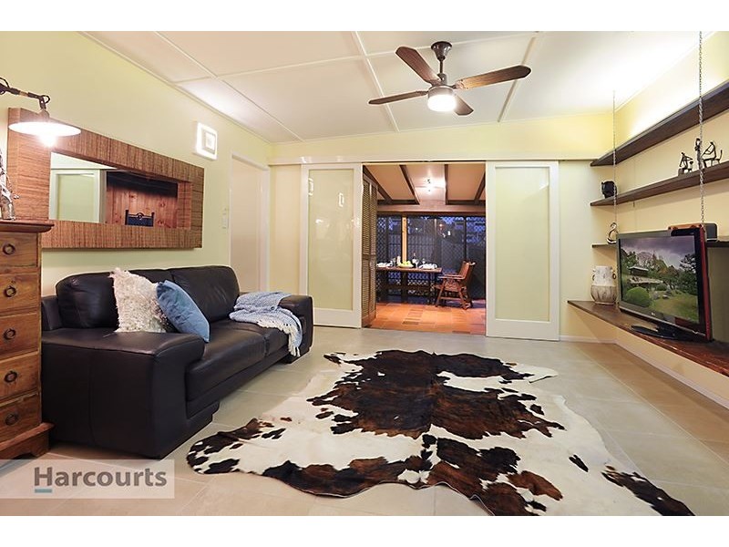 10 Pirrie Street, The Gap QLD 4061