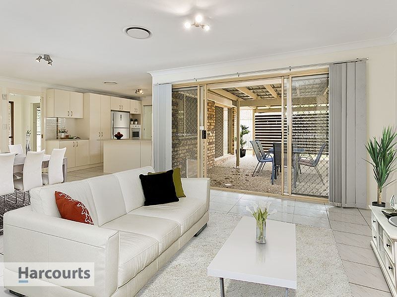 84 Glengarry Road, Keperra QLD 4054