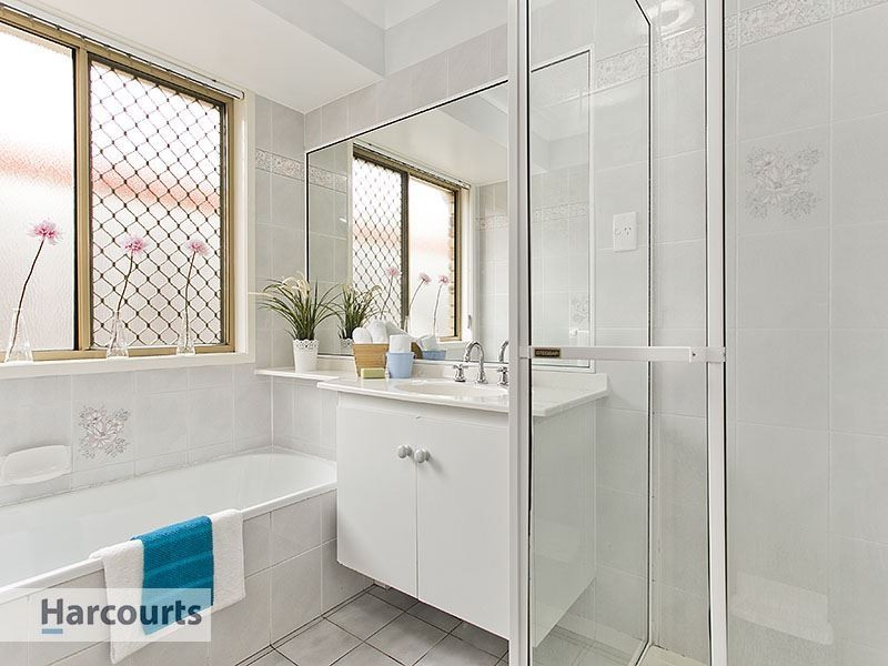 84 Glengarry Road, Keperra QLD 4054