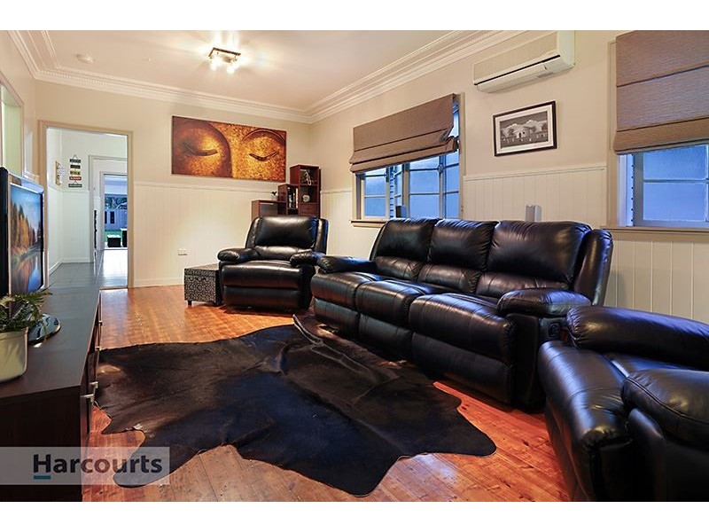 158 McConaghy Street, Mitchelton QLD 4053