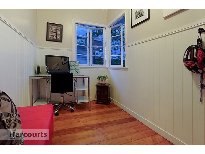 158 McConaghy Street, Mitchelton QLD 4053