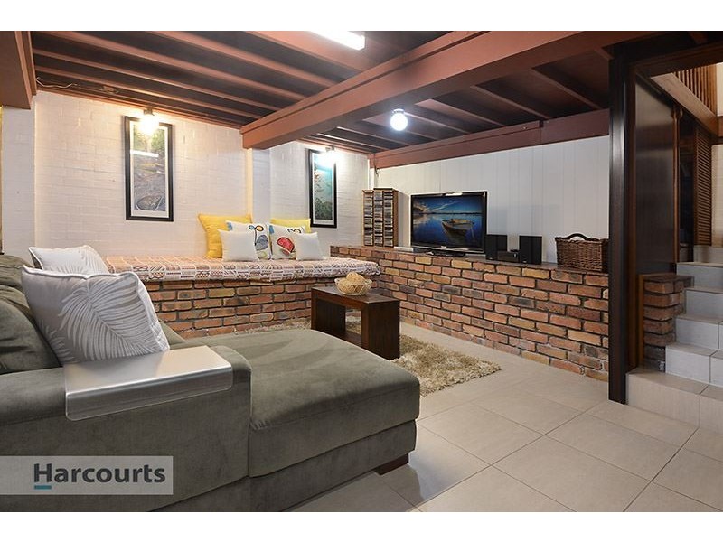 58 Folkstone Avenue, Albany Creek QLD 4035