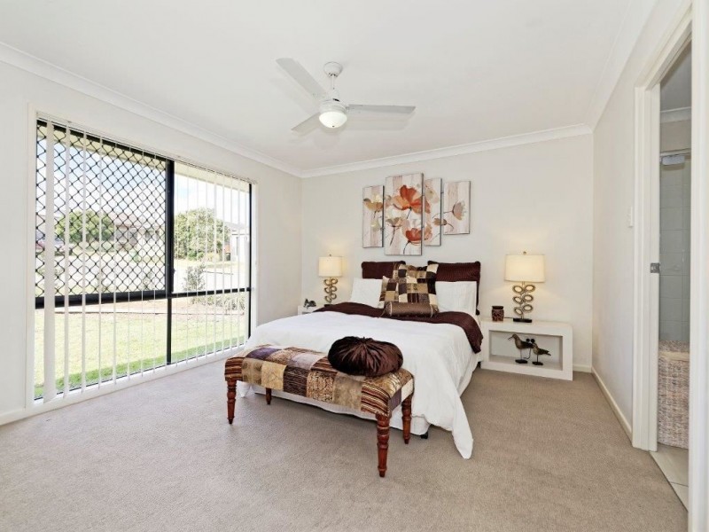 68 Rolland Parade, Warner QLD 4500