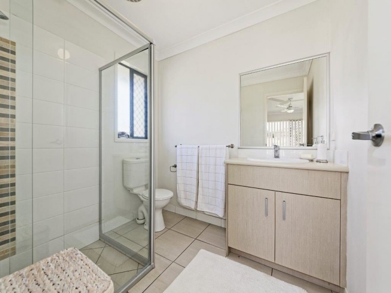 68 Rolland Parade, Warner QLD 4500