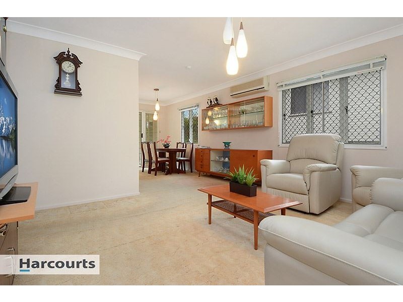 31 Violet Street, Everton Hills QLD 4053