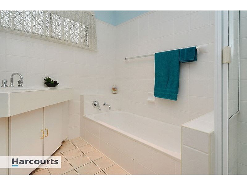 31 Violet Street, Everton Hills QLD 4053