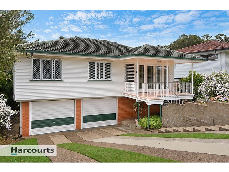 31 Violet Street, Everton Hills QLD 4053