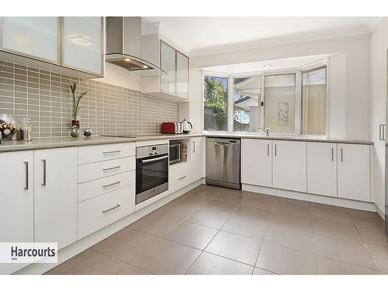 14 Hero Street, Eatons Hill QLD 4037