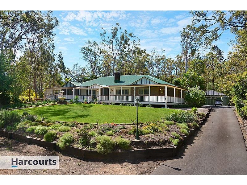 3 Bracken Court, Cashmere QLD 4500