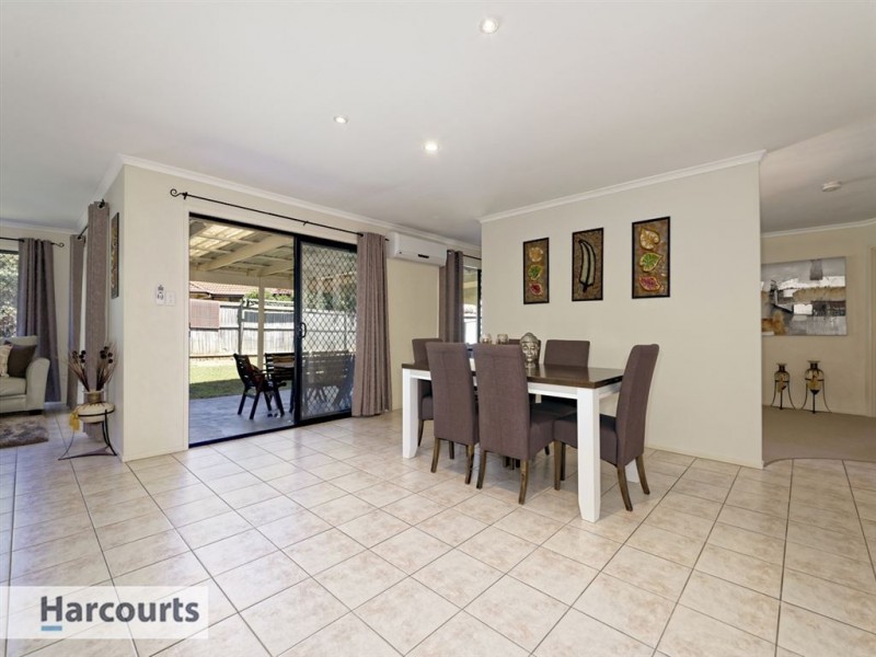 8 Montclare Court, Cashmere QLD 4500