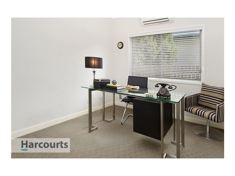 21 Nicholson Street, Mitchelton QLD 4053