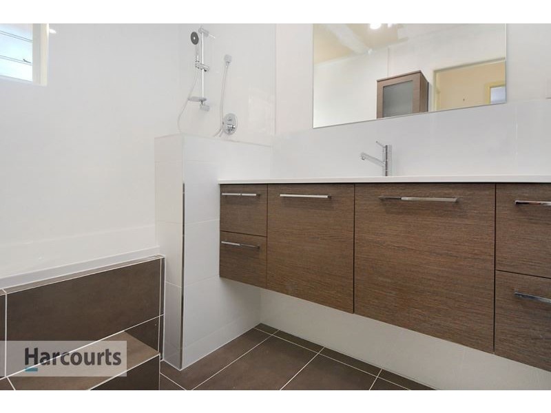 12 Tarcoola Avenue, Ferny Hills QLD 4055