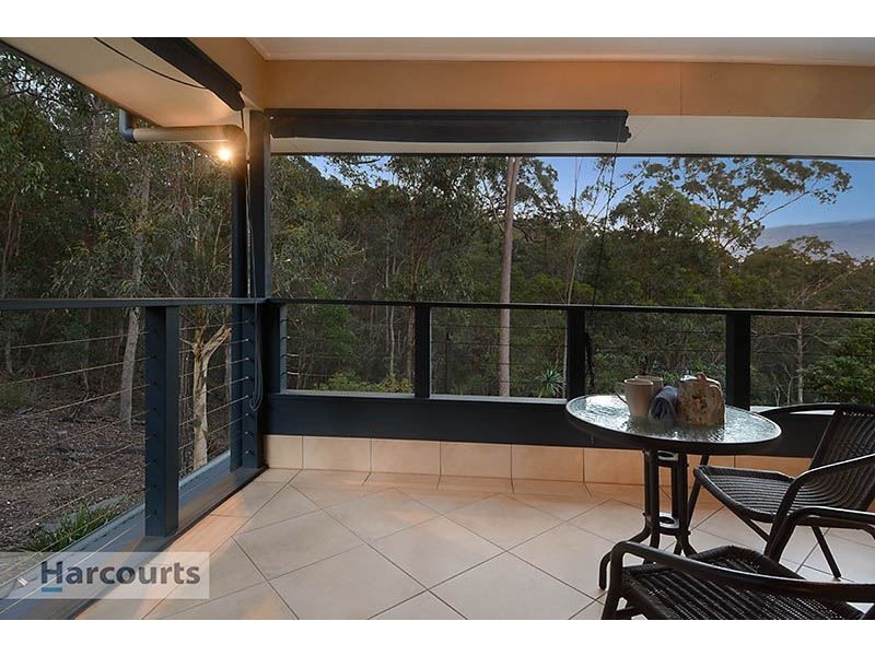 33 Quandong Crescent, Arana Hills QLD 4054