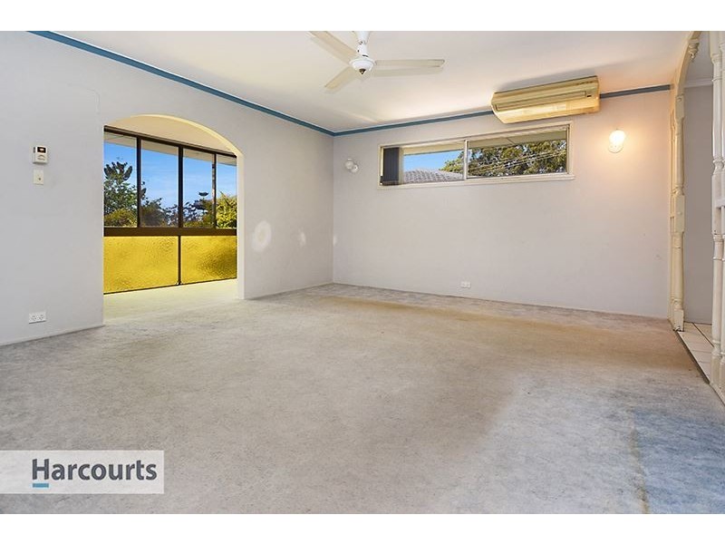 659 South Pine Road, Eatons Hill QLD 4037