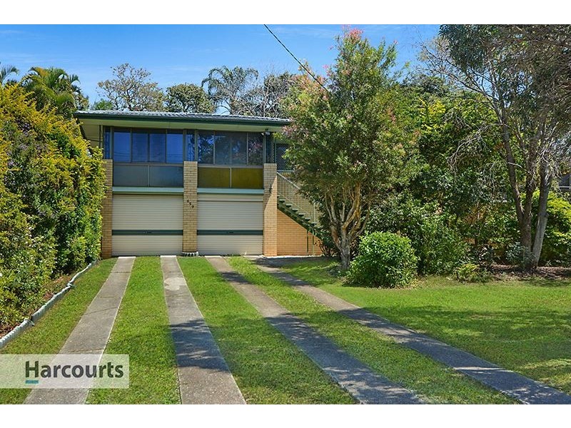 659 South Pine Road, Eatons Hill QLD 4037