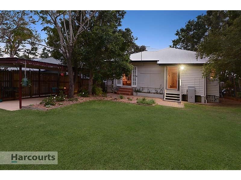 105 Woking Street, Keperra QLD 4054