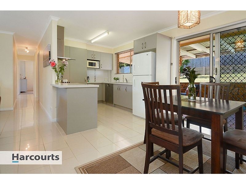 1 Harmony Court, Arana Hills QLD 4054