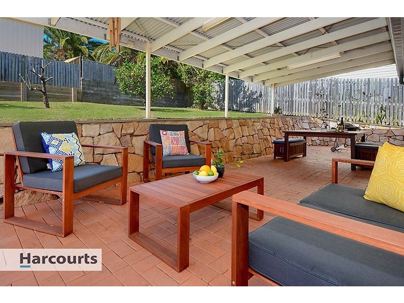 1 Harmony Court, Arana Hills QLD 4054