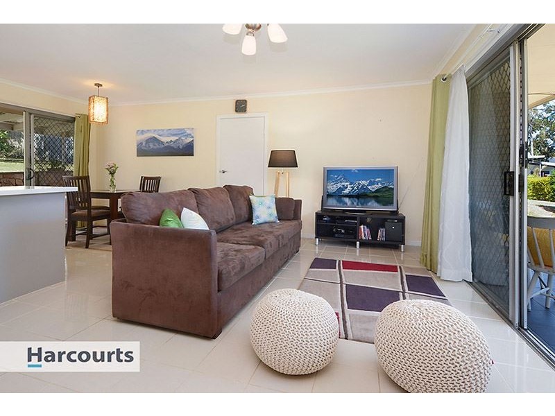 1 Harmony Court, Arana Hills QLD 4054