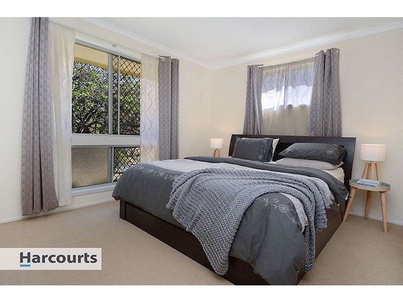 1 Harmony Court, Arana Hills QLD 4054