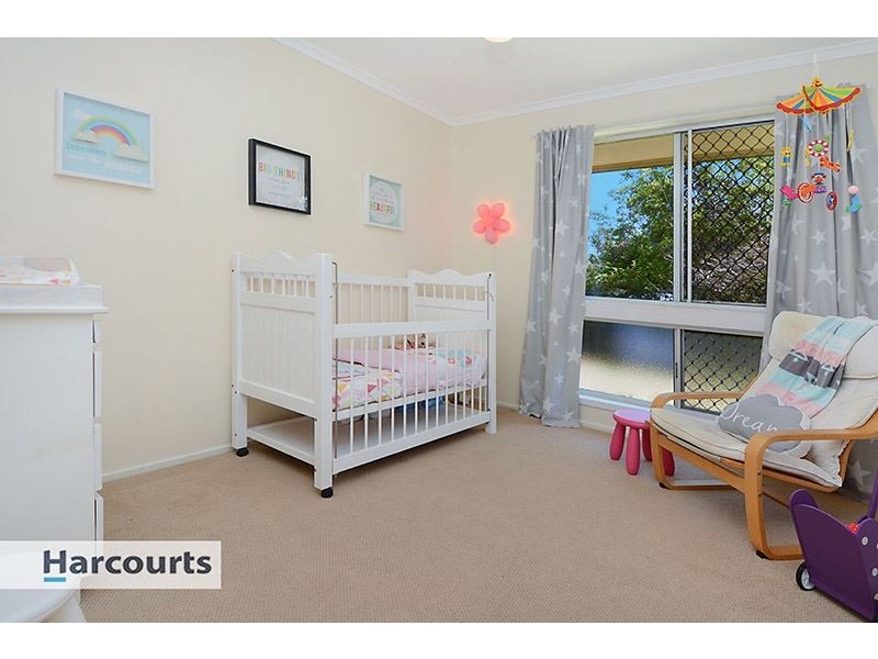 1 Harmony Court, Arana Hills QLD 4054