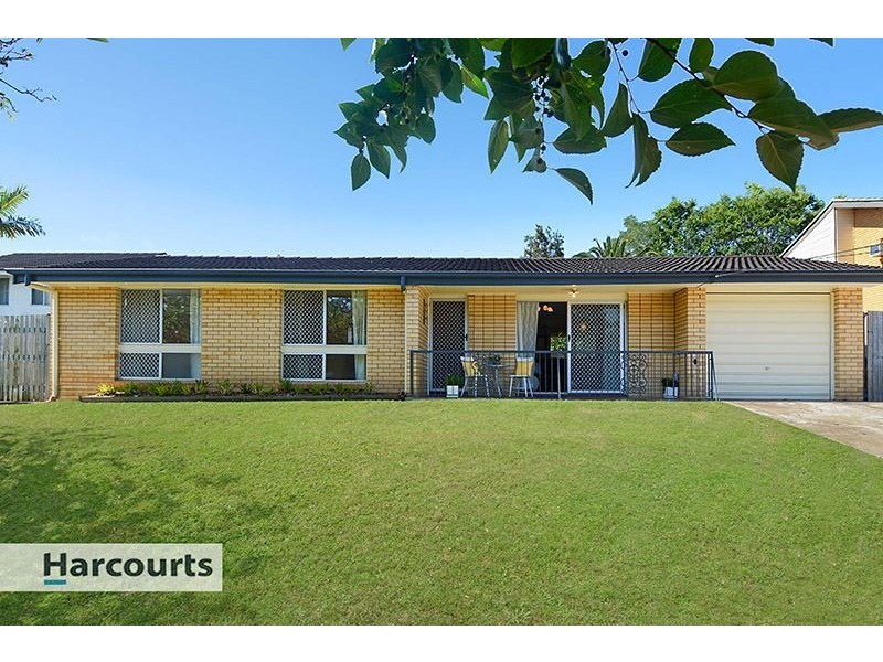 1 Harmony Court, Arana Hills QLD 4054