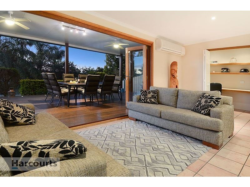 13 Minerva Court, Eatons Hill QLD 4037