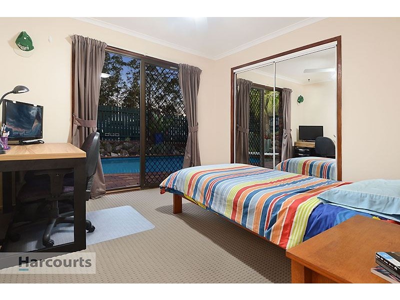 13 Minerva Court, Eatons Hill QLD 4037