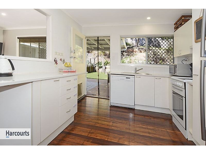 14 Dryandra Court, Everton Hills QLD 4053