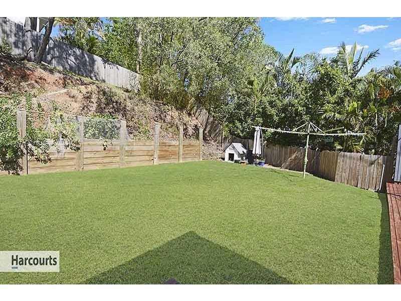 14 Dryandra Court, Everton Hills QLD 4053