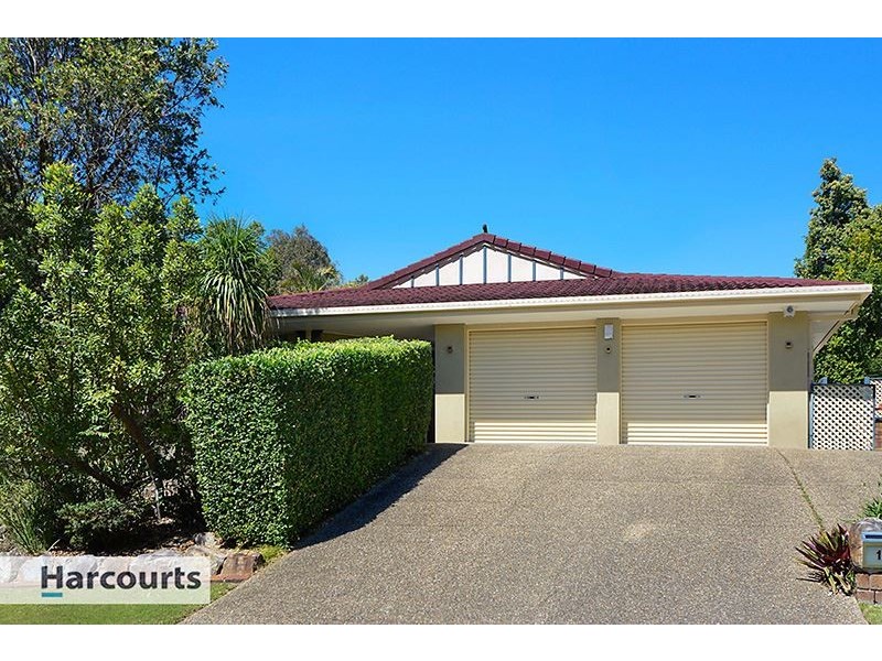 1 Woodvale Court, Everton Hills QLD 4053
