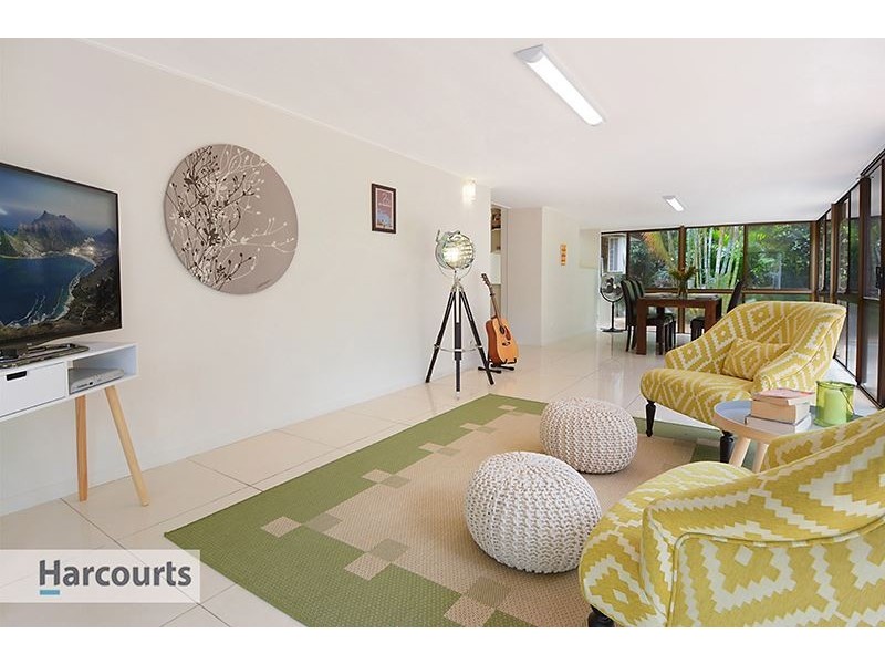 1 Lockrose Street, Mitchelton QLD 4053