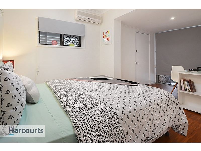 1 Lockrose Street, Mitchelton QLD 4053