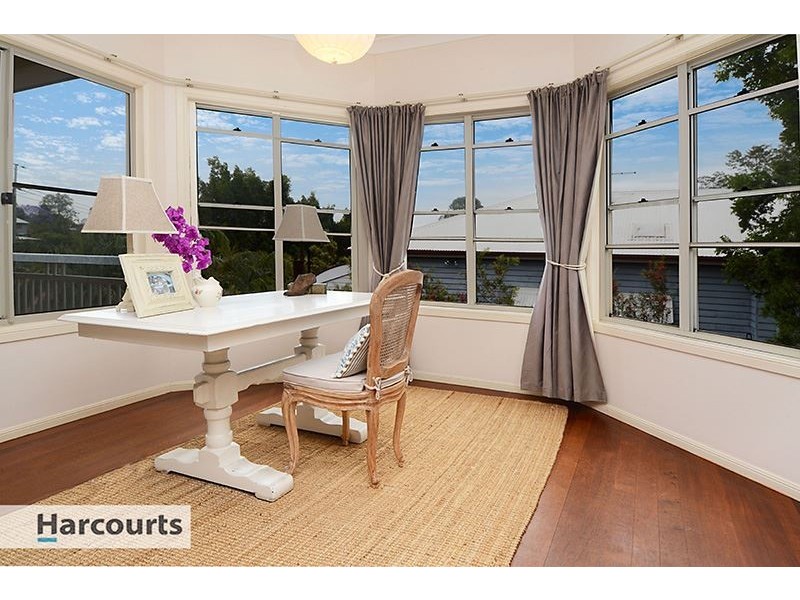 35 Linkwood Drive, Ferny Hills QLD 4055