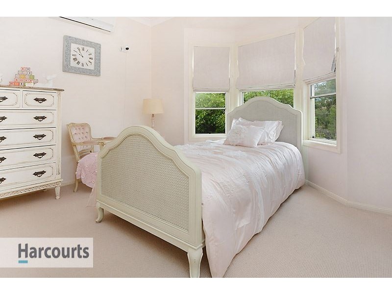 35 Linkwood Drive, Ferny Hills QLD 4055