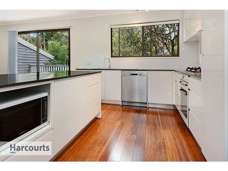 30 Barber Road, Ferny Hills QLD 4055