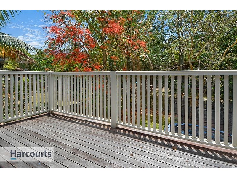 30 Barber Road, Ferny Hills QLD 4055