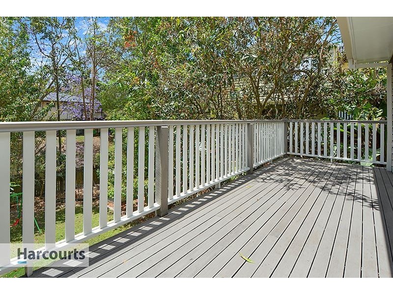 30 Barber Road, Ferny Hills QLD 4055