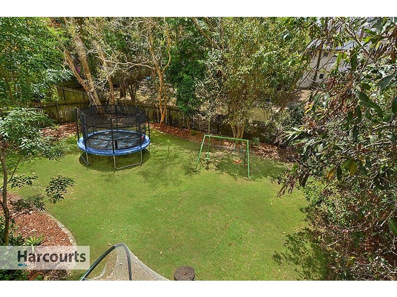 30 Barber Road, Ferny Hills QLD 4055