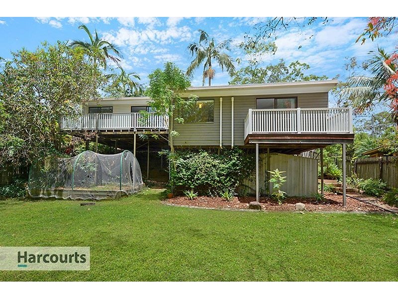 30 Barber Road, Ferny Hills QLD 4055