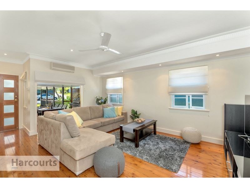 18 Evans Street, Kedron QLD 4031