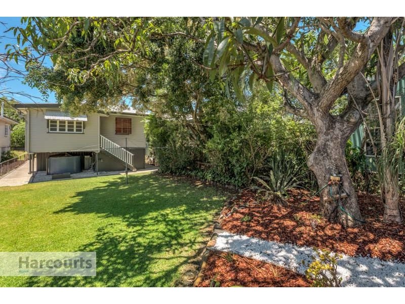 18 Evans Street, Kedron QLD 4031