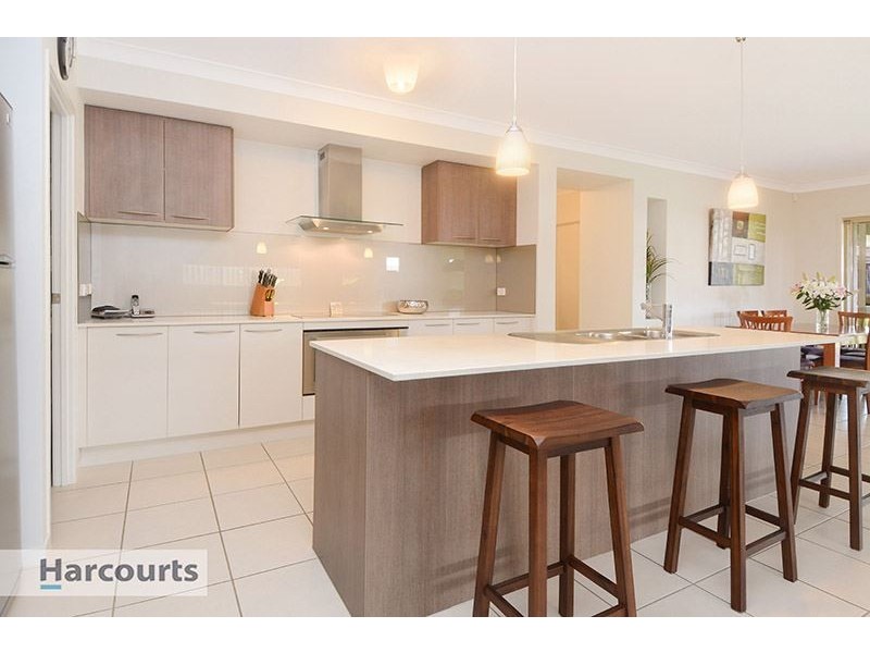 40 Rivergum Drive, Eatons Hill QLD 4037