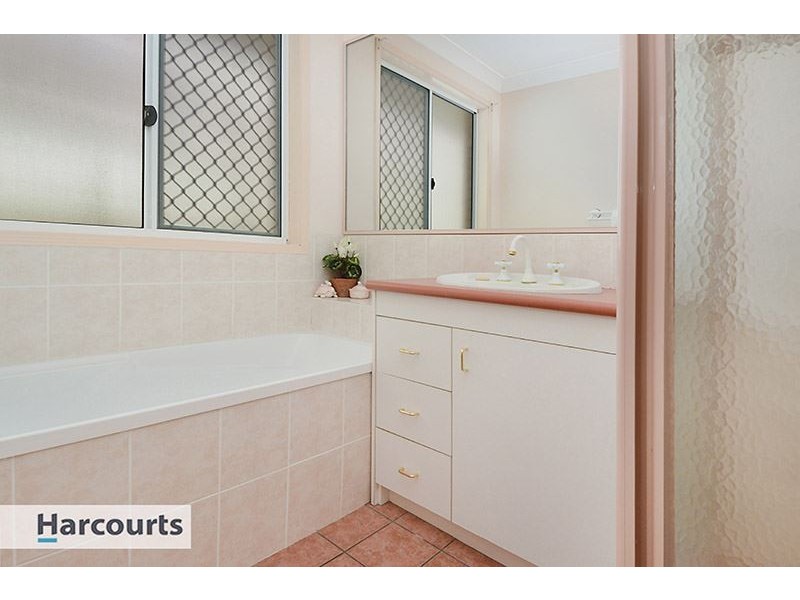 19 Strathmere Place, Upper Kedron QLD 4055