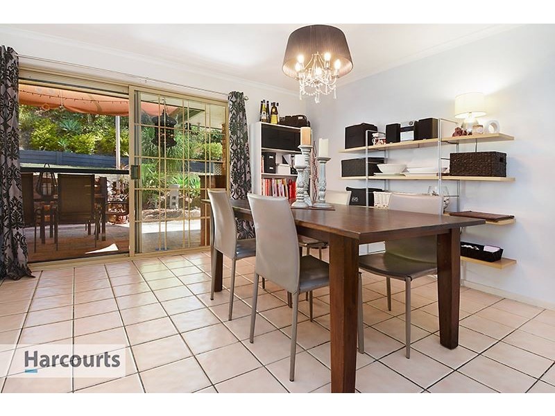 1 Double Bar Court, Arana Hills QLD 4054