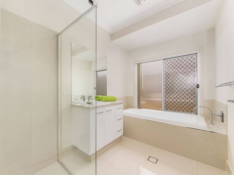 13 Caspian Parade, Warner QLD 4500